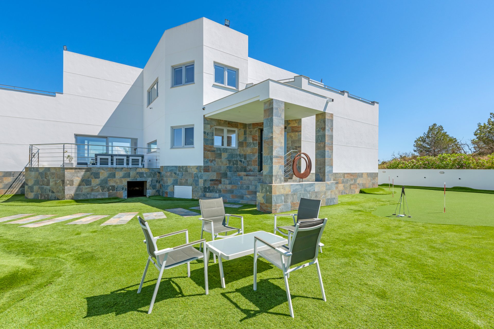 Reventa - Villa -
Torremendo