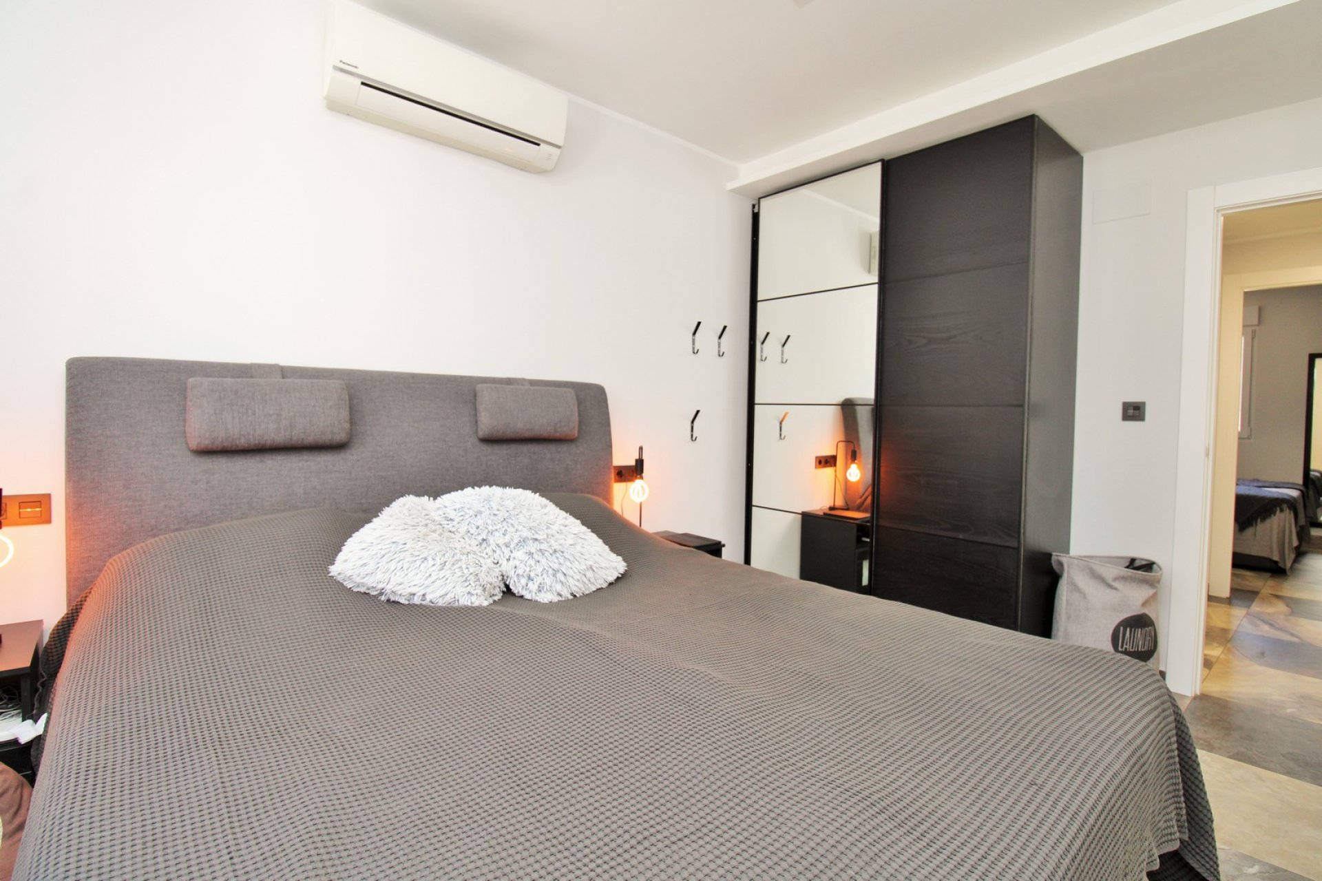 Reventa - Villa -
Villamartín - Las Violetas