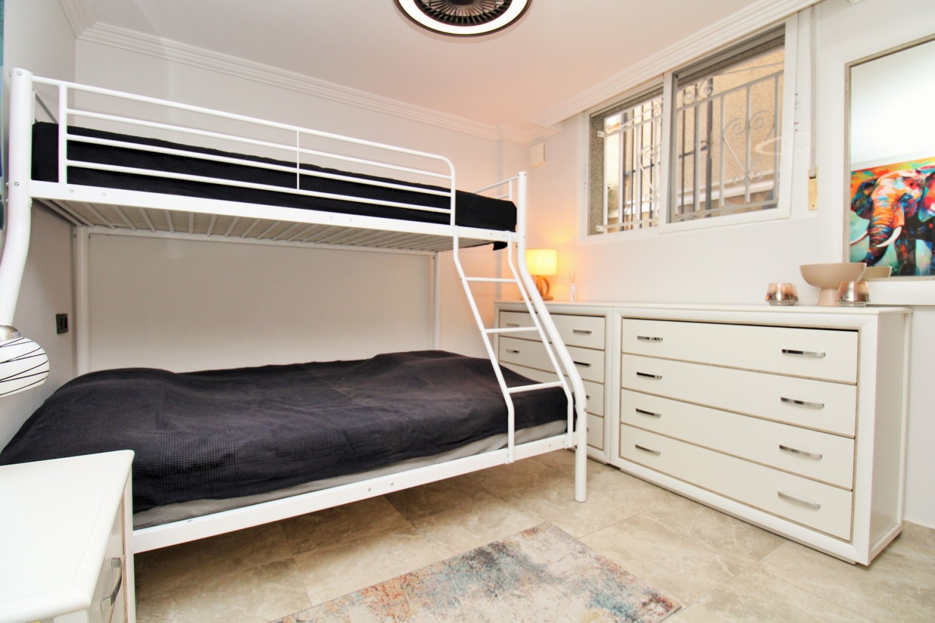 Reventa - Villa -
Villamartín - Las Violetas