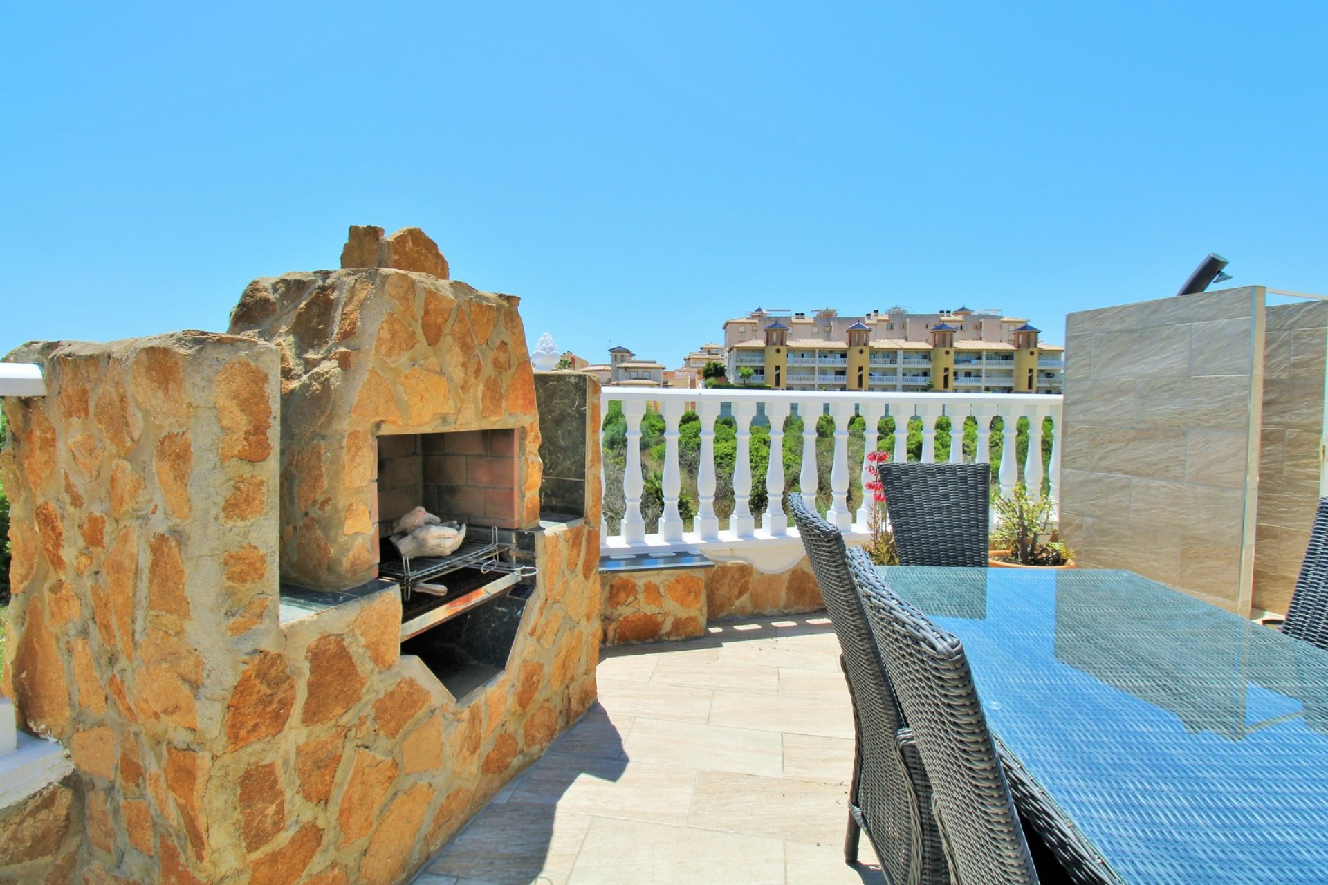 Reventa - Villa -
Villamartín - Los Dolses