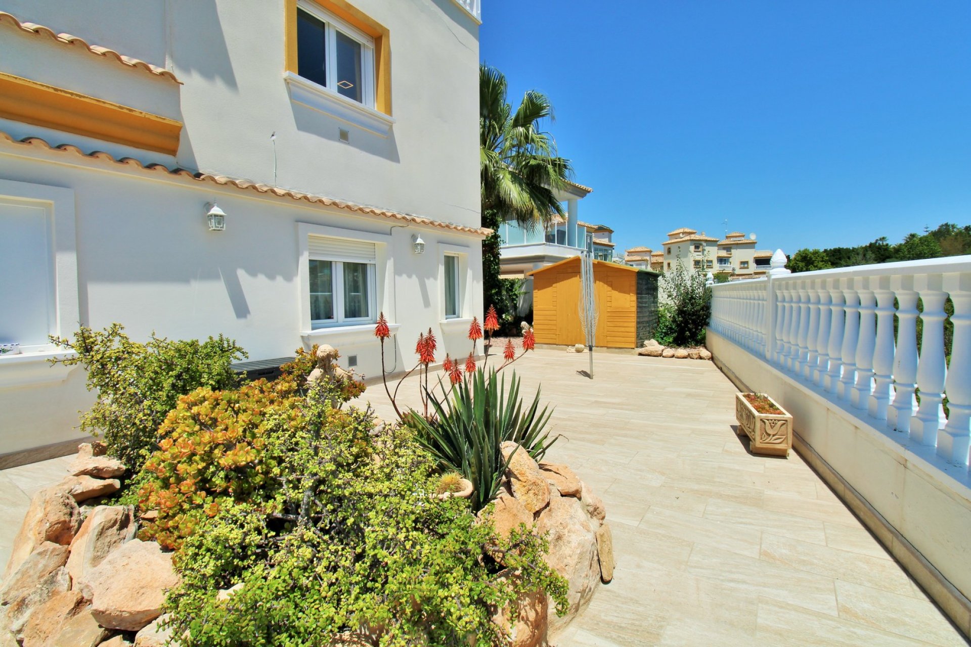 Reventa - Villa -
Villamartín - Los Dolses