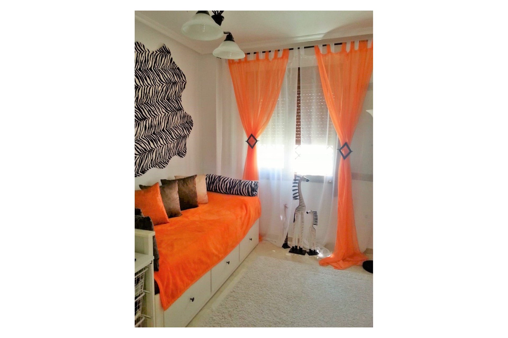 Reventa - Villa -
Villamartín - PAU 8