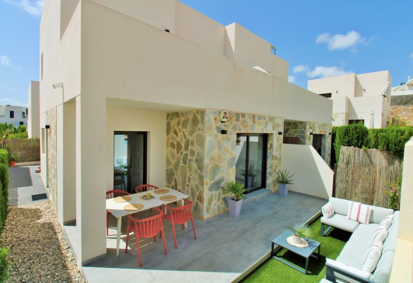 Reventa - Villa -
Villamartín - PAU 8