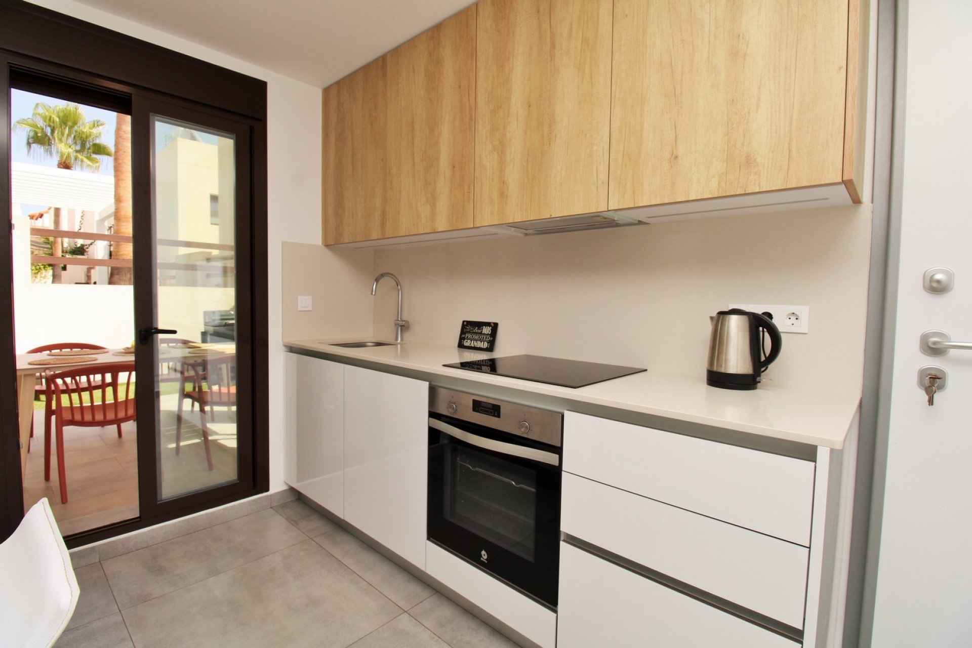 Reventa - Villa -
Villamartín - PAU 8