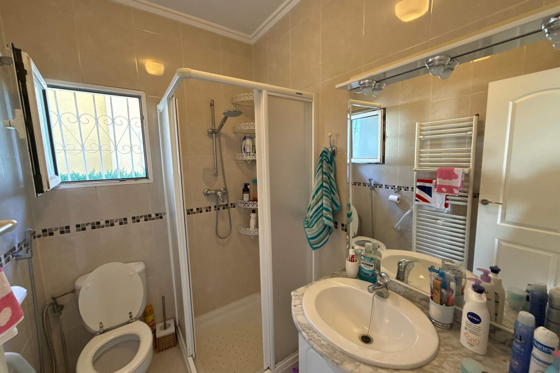 Reventa - Villa -
Villamartín - Villamartin