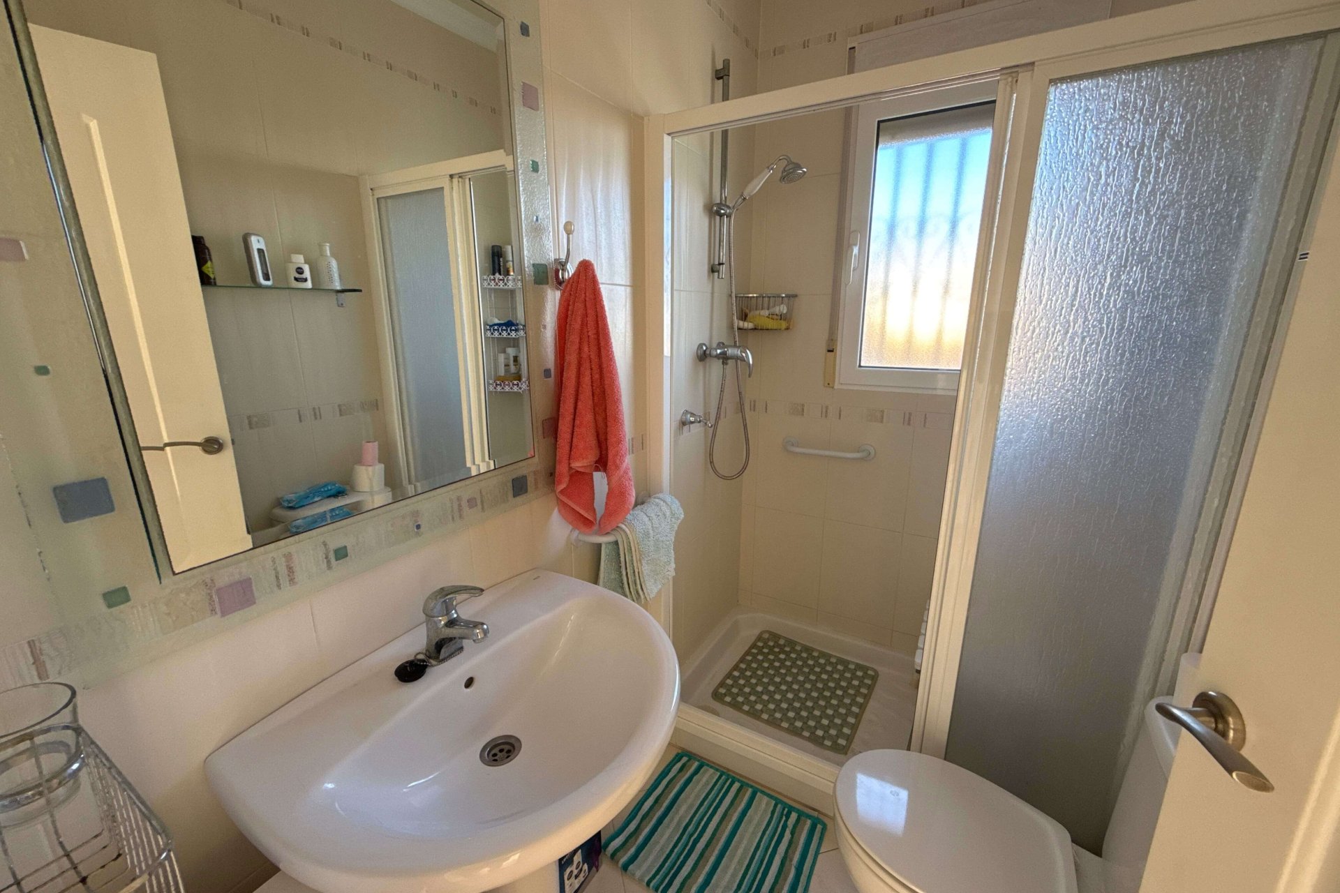 Reventa - Villa -
Villamartín - Villamartin