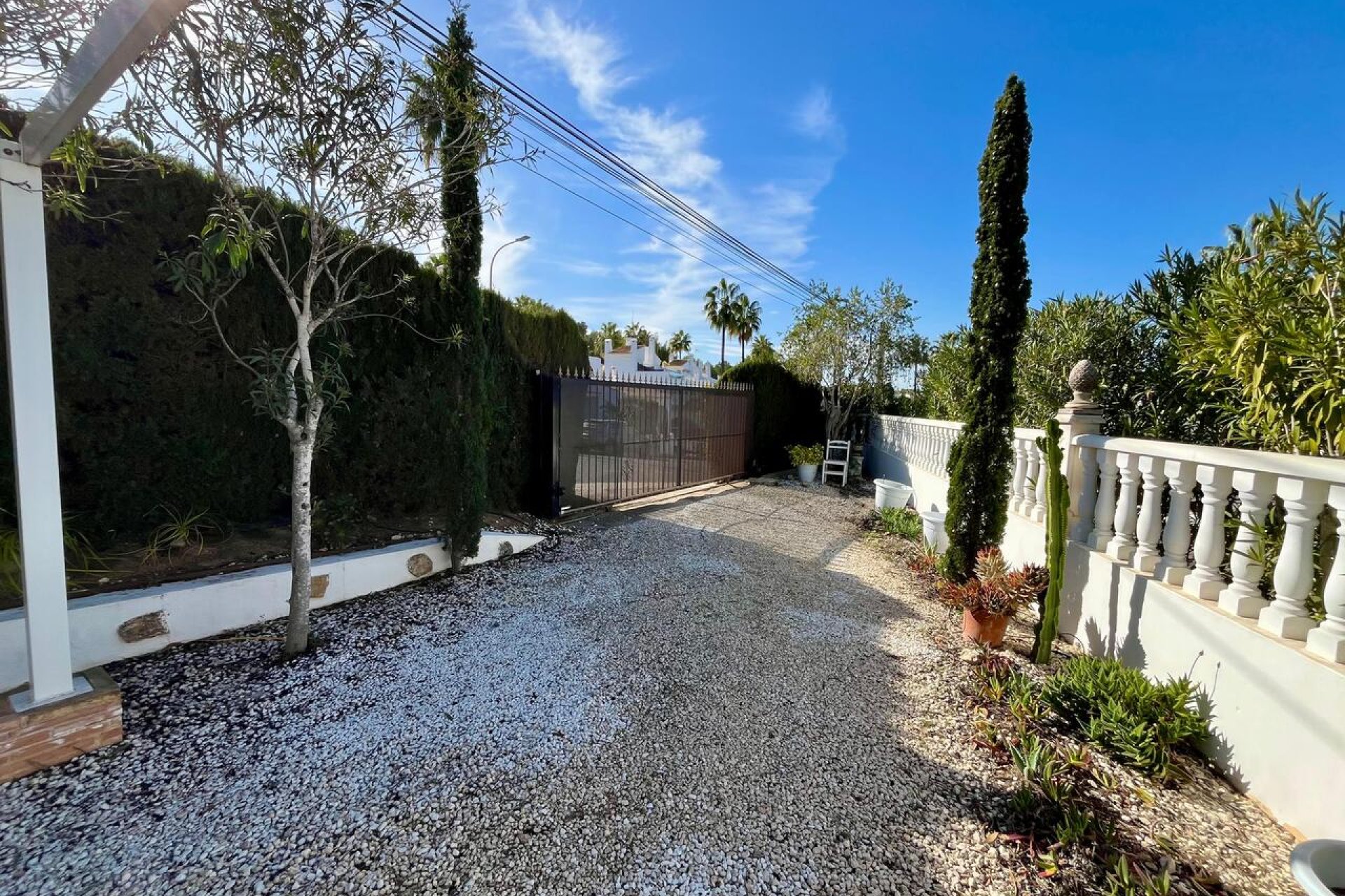 Reventa - Villa -
Villamartín - Villamartin