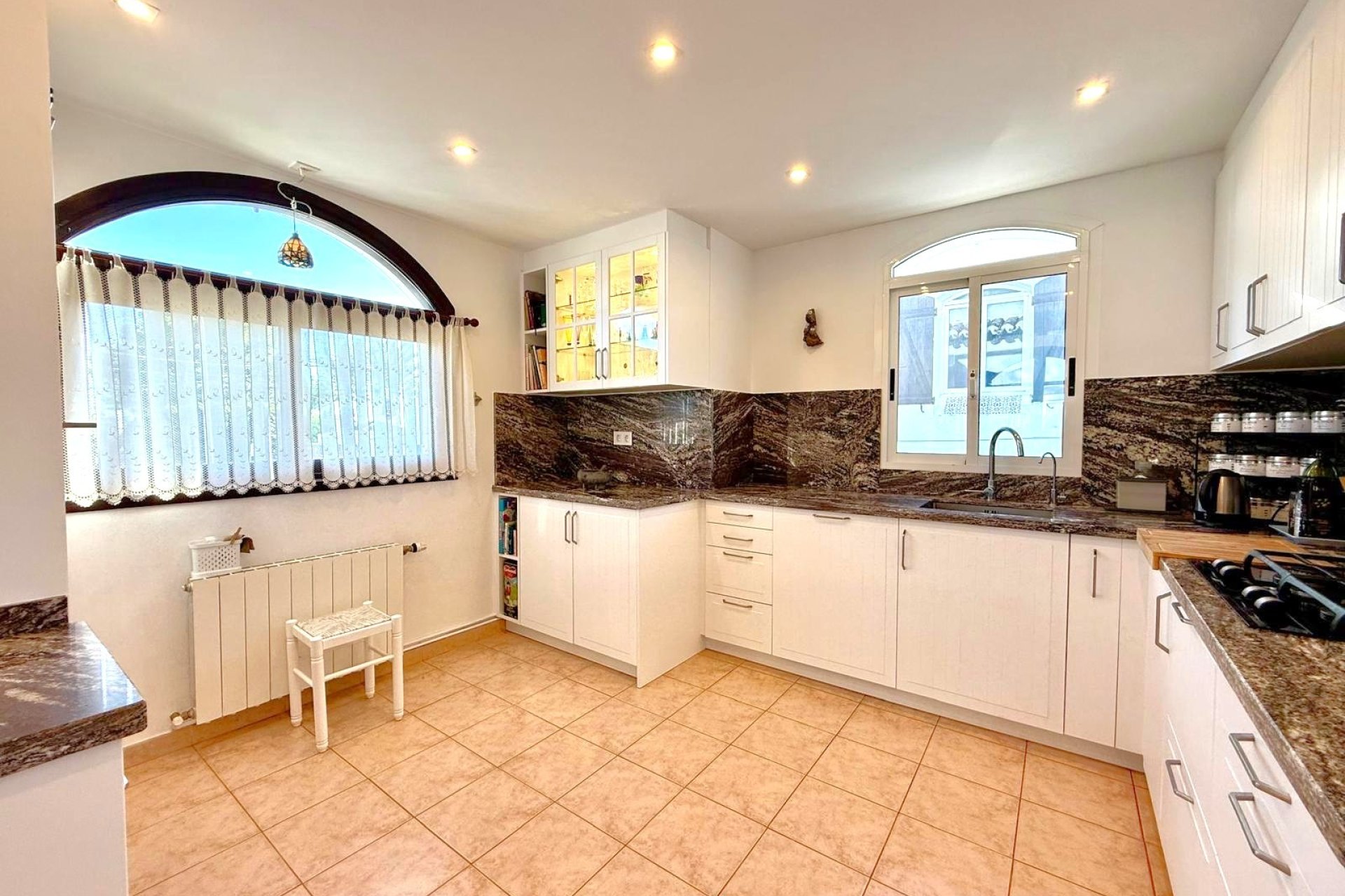 Reventa - Villa -
Villamartín - Villamartin