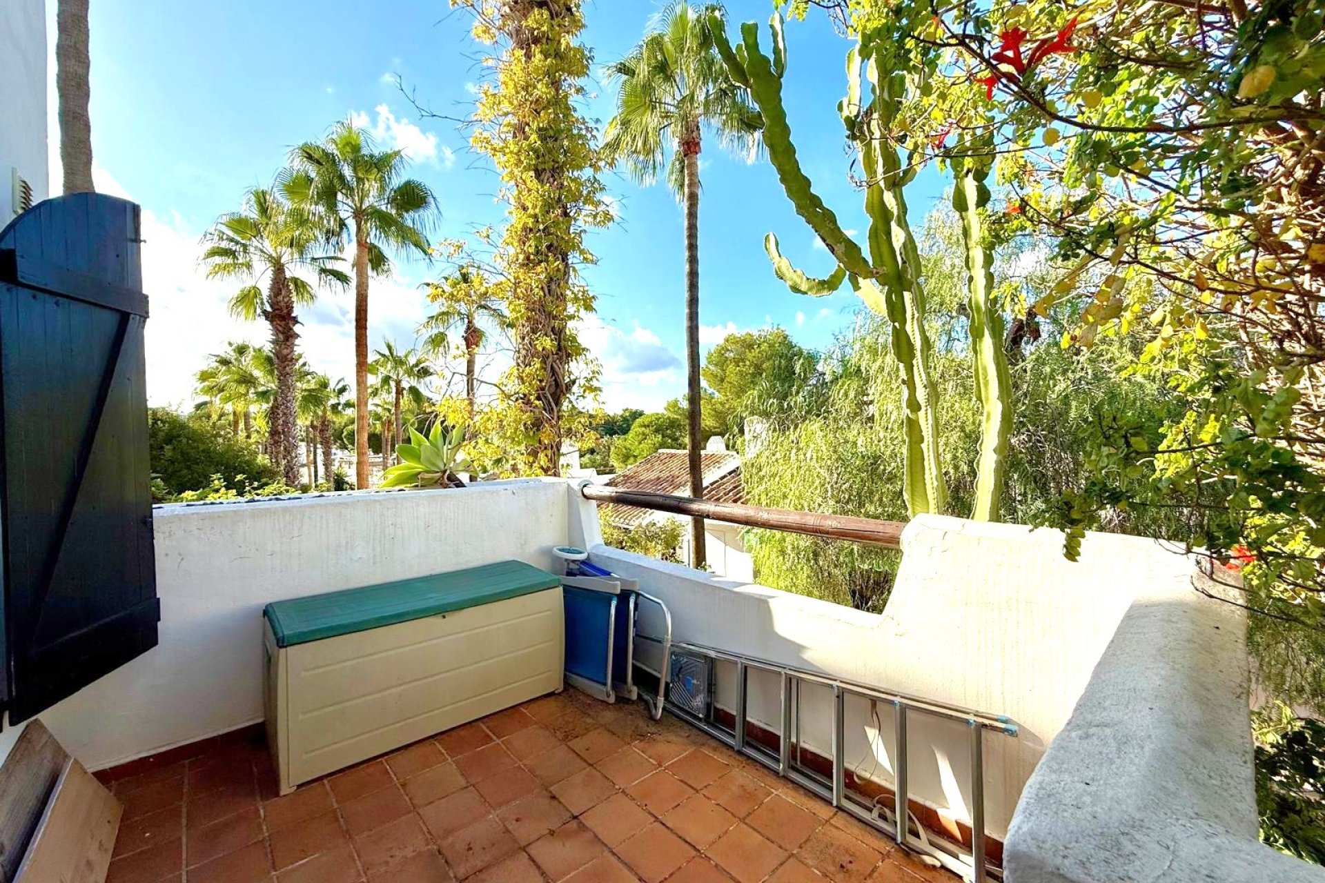 Reventa - Villa -
Villamartín - Villamartin