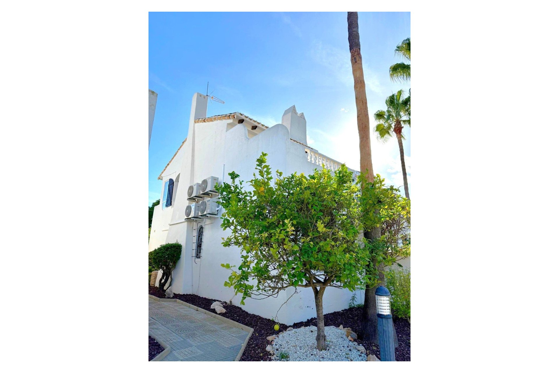 Reventa - Villa -
Villamartín - Villamartin