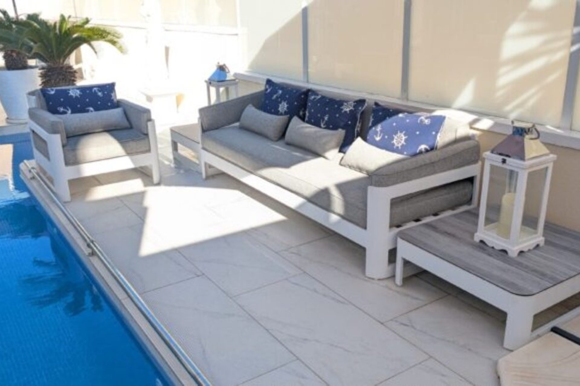 Reventa - Villa -
Villamartín - Villamartin