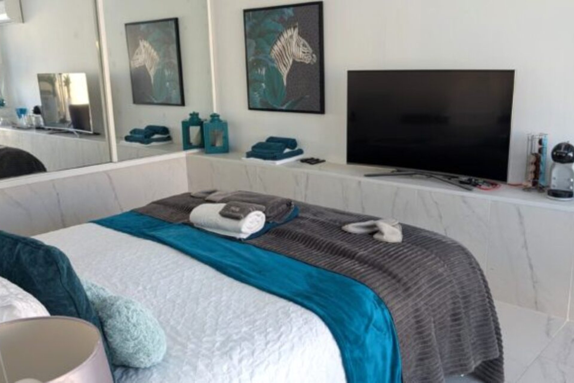 Reventa - Villa -
Villamartín - Villamartin