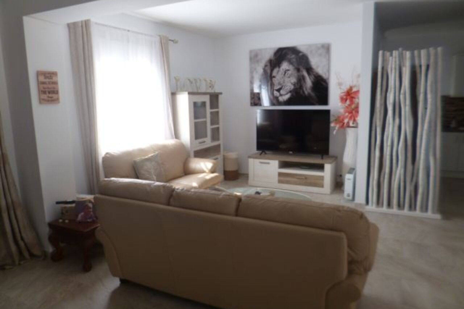 Reventa - Villa -
Villamartín - Villamartin