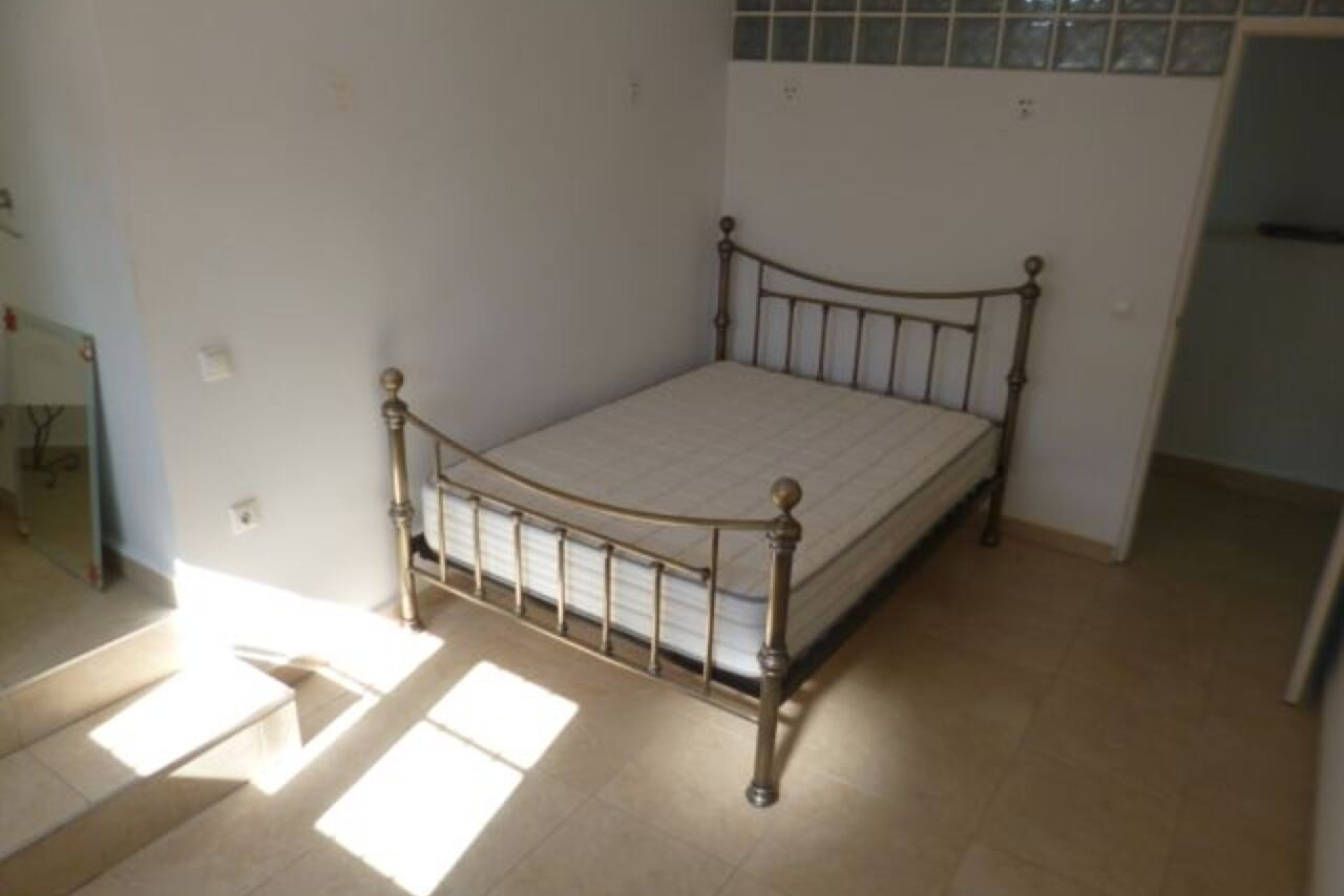 Reventa - Villa -
Villamartín - Villamartin