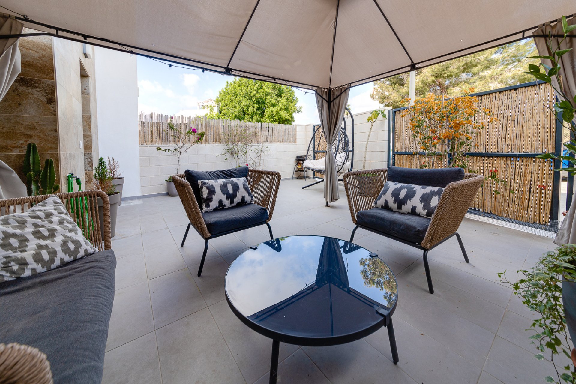 Reventa - Villa -
Villamartín - Villamartin
