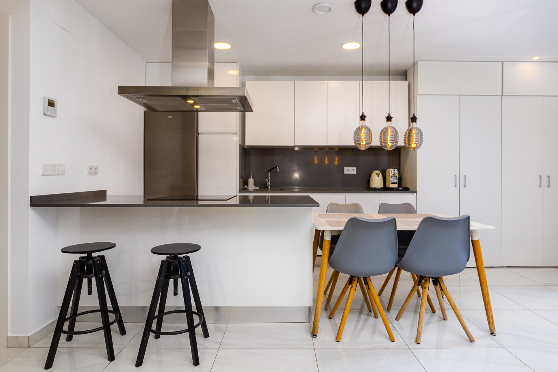 Reventa - Villa -
Villamartín - Villamartin
