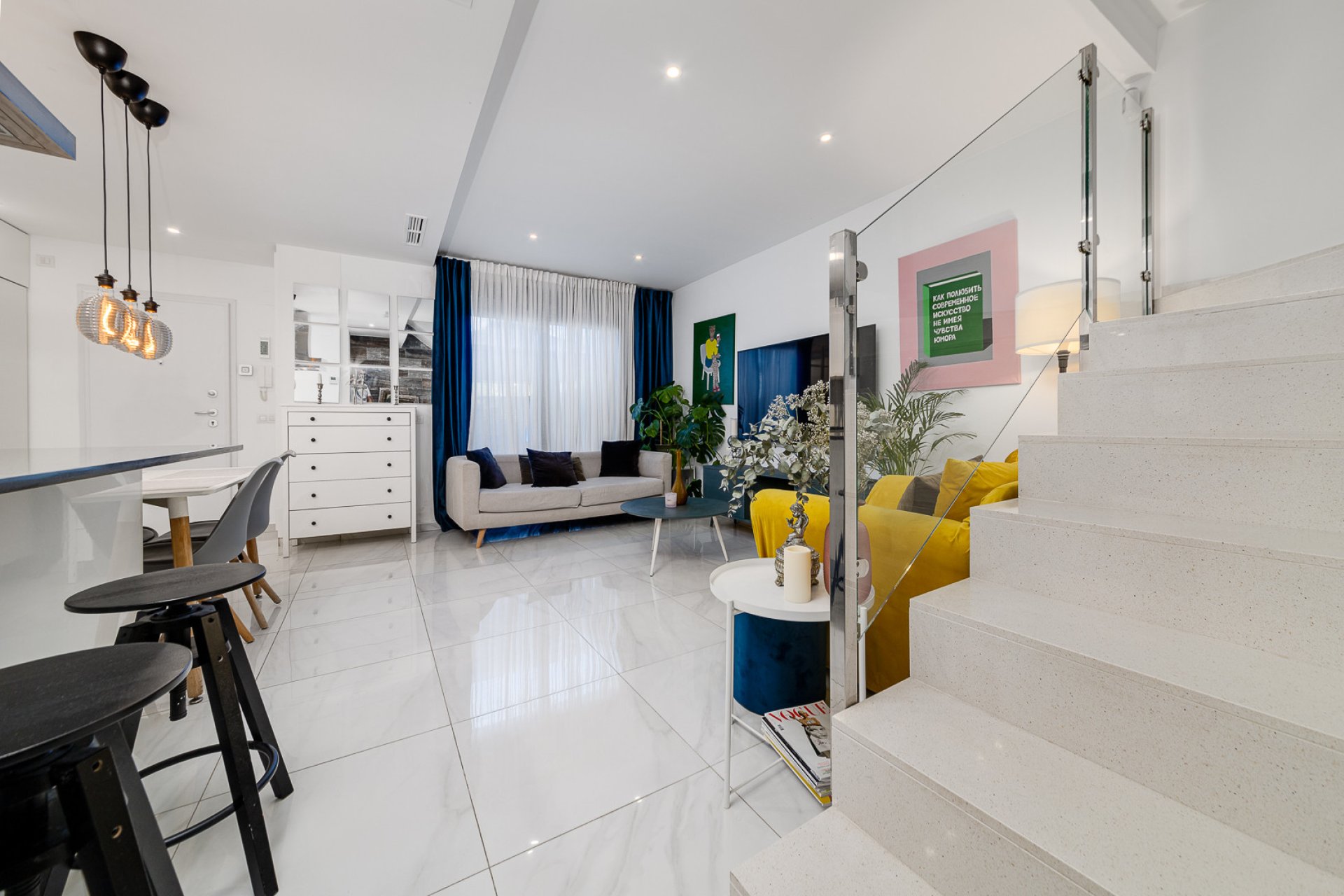 Reventa - Villa -
Villamartín - Villamartin