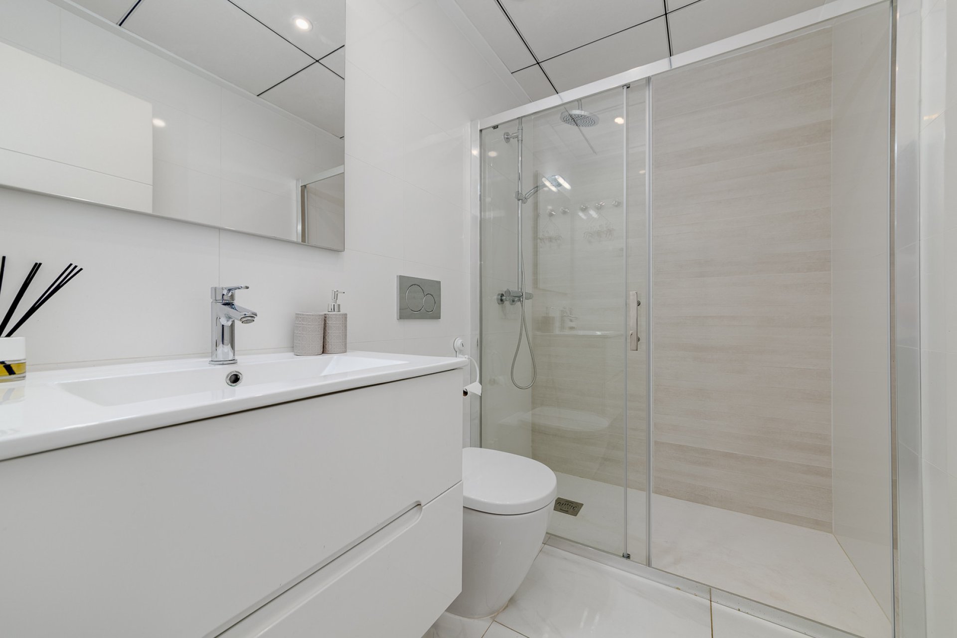 Reventa - Villa -
Villamartín - Villamartin