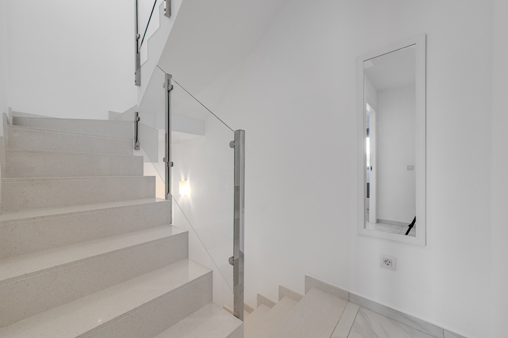 Reventa - Villa -
Villamartín - Villamartin