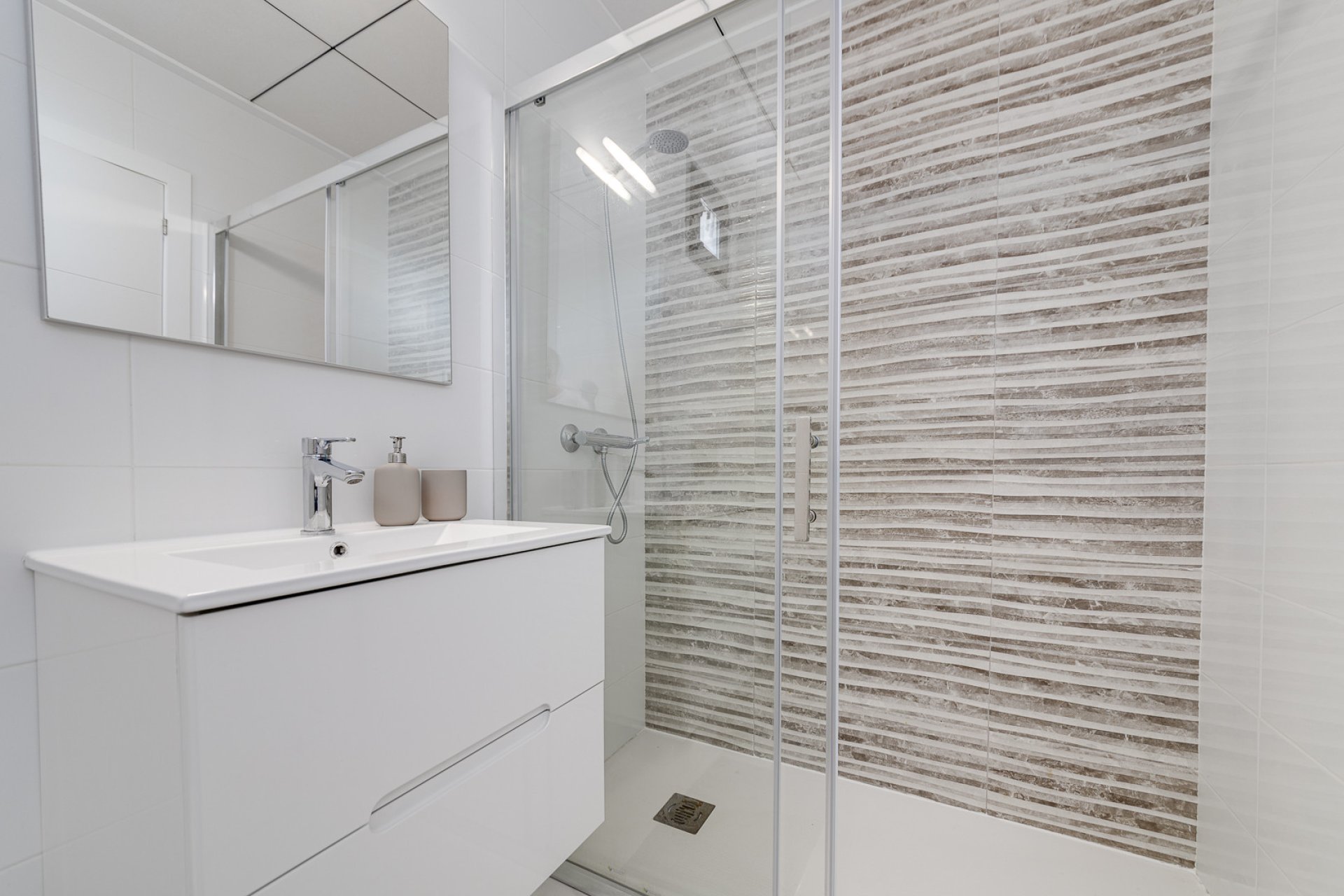 Reventa - Villa -
Villamartín - Villamartin