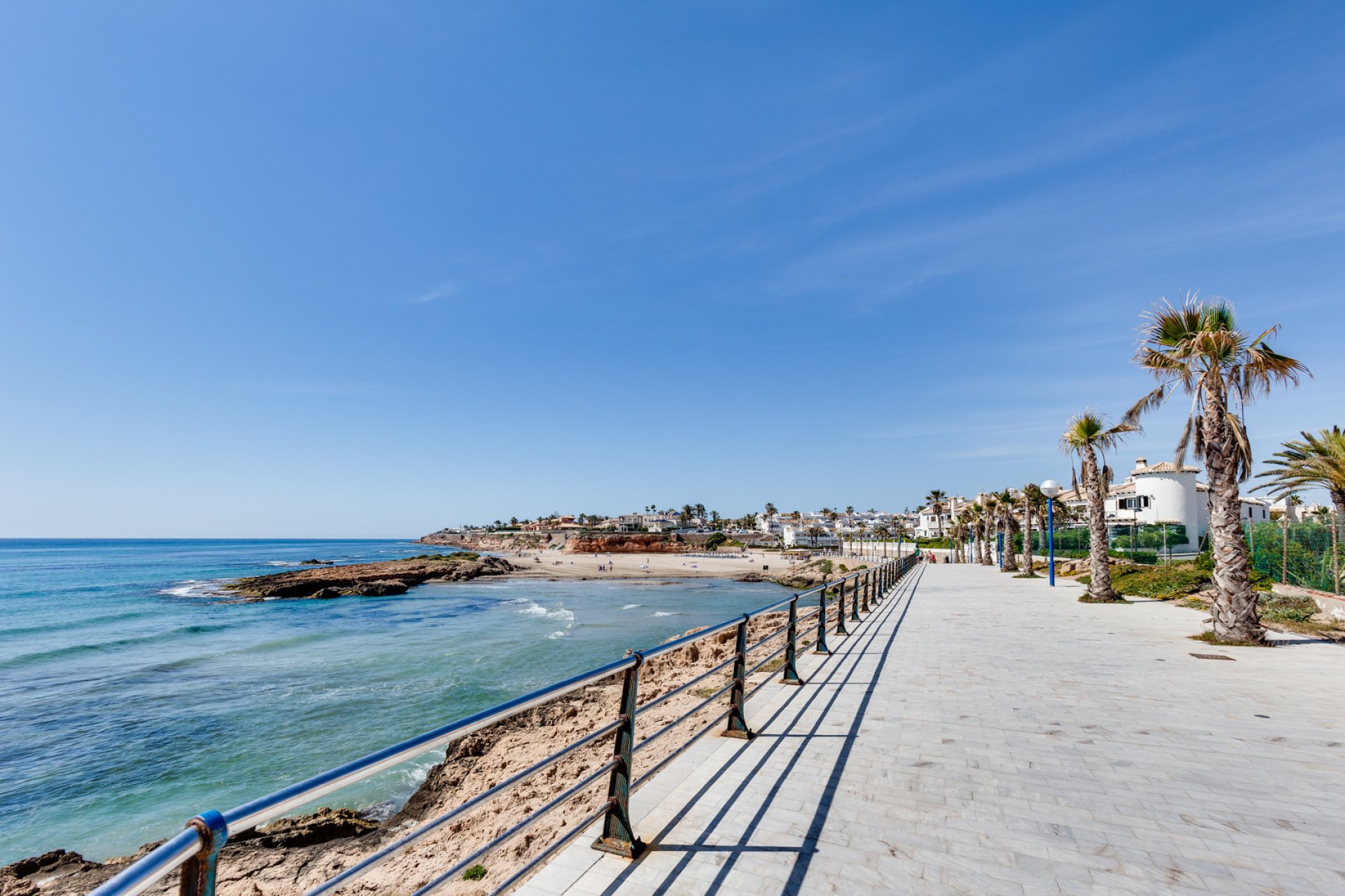 Reventa - Villa -
Villamartín - Villamartin