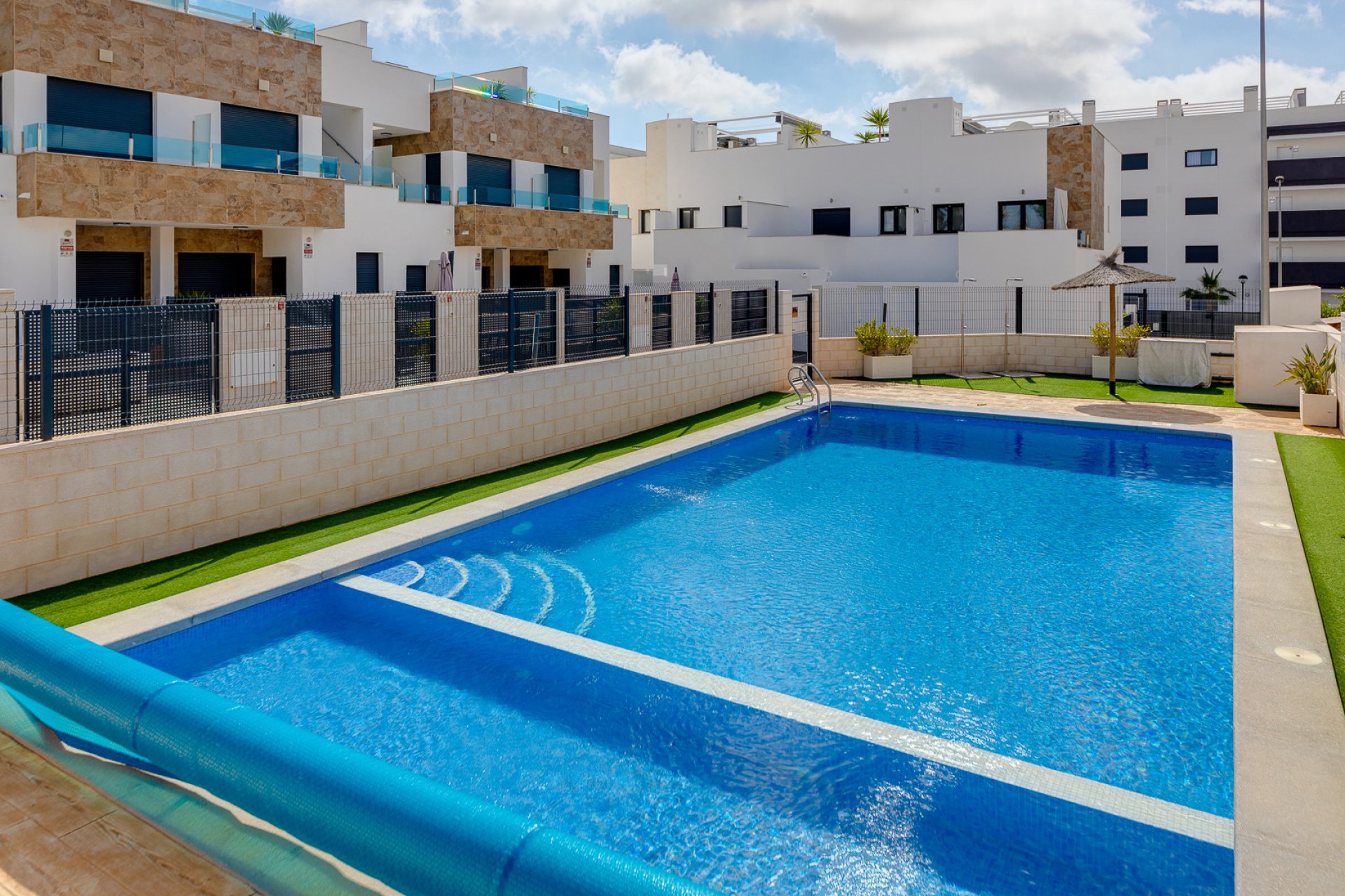 Reventa - Villa -
Villamartín - Villamartin