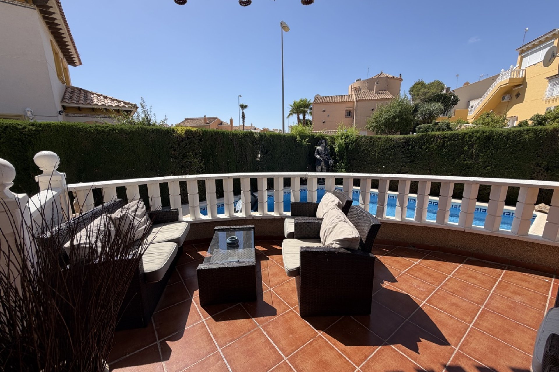 Reventa - Villa -
Villamartín - Villamartin