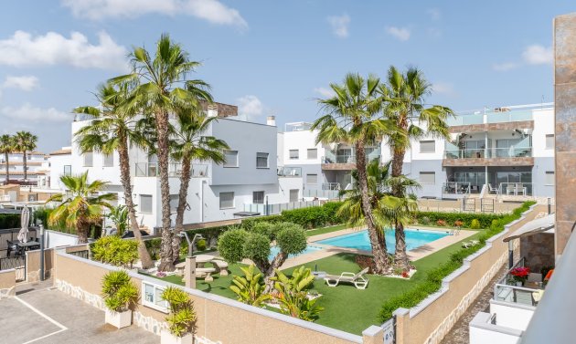 Semi Detached Villa - Resale - Punta Prima -
                Marina Med