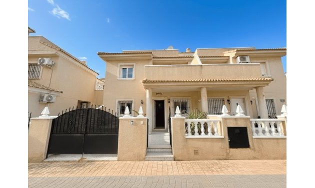 Stadthaus - Wiederverkauf - La Zenia -
                La Zenia