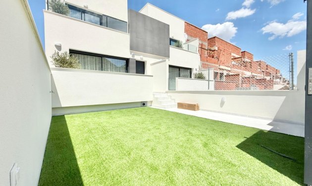 Townhouse - New Build - Cox - San Fernando
