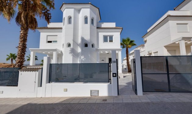 Townhouse - New Build - San Fulgencio -
                El Oasis