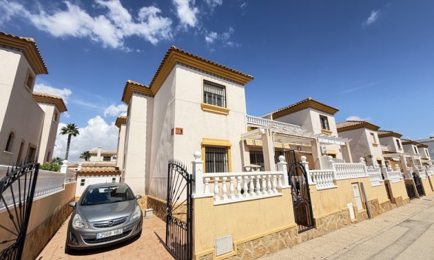 Townhouse - Resale - Villamartín -
                Villamartin