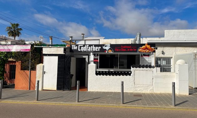 trespaso - Wiederverkauf - Mil Palmeras -
                Mil Palmeras