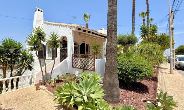 Villa - Återförsäljning - Villamartín - Villamartin
