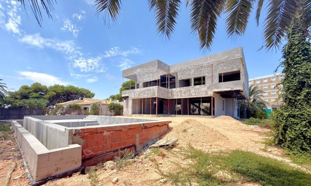 Villa - Nybyggnation - Orihuela Costa -
                Punta Prima