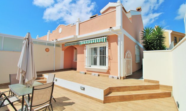 Villa - Resale - Cabo Roig -
                Cabo Roig