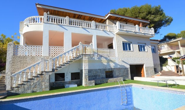Villa - Resale - Campoamor -
                Campoamor
