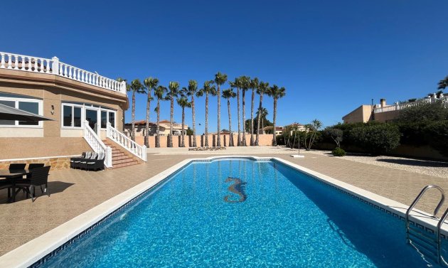 Villa - Resale - Catral -
                Catral