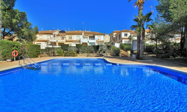 Villa - Resale - La Florida -
                La Florida