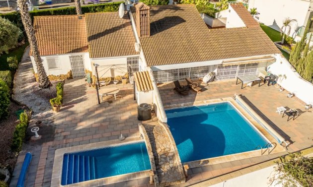 Villa - Resale - Orihuela Costa - Villamartín
