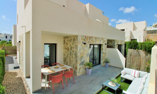 Villa - Resale - Villamartín -
                PAU 8