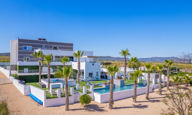 Villa - Reventa - Torremendo -
                Torremendo