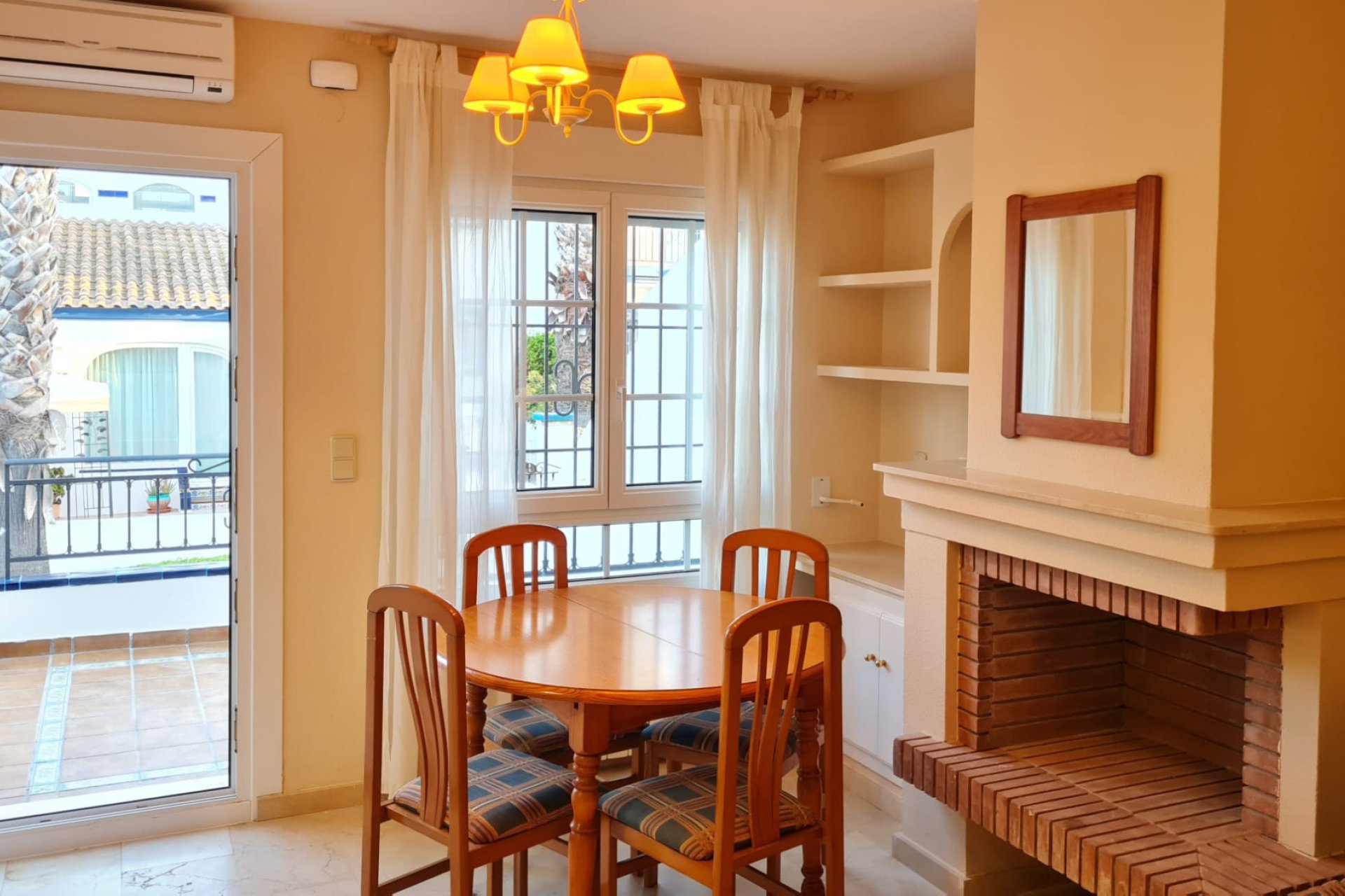 Wiederverkauf - Bungalow -
Villamartín - Los Dolses