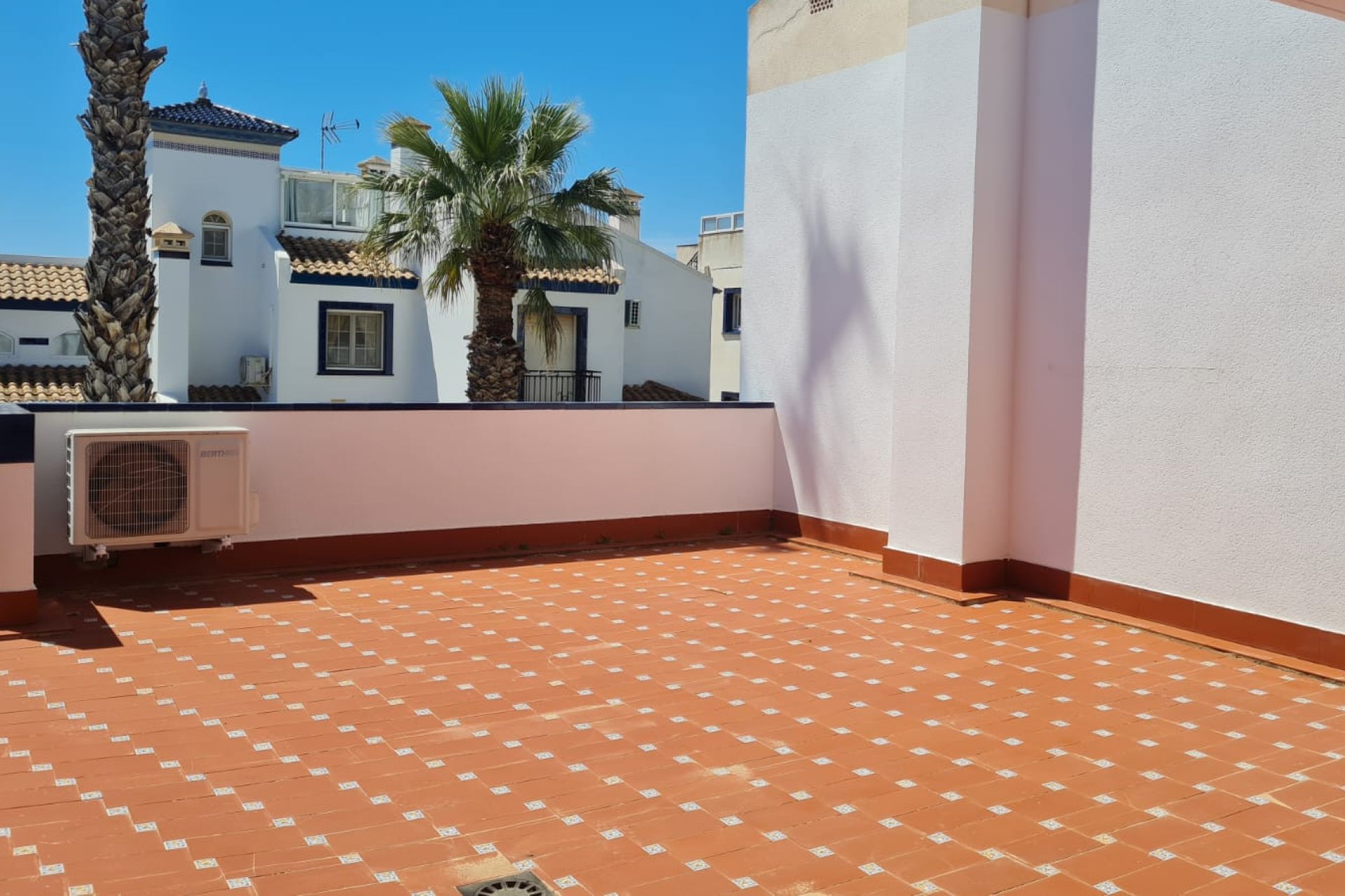 Wiederverkauf - Bungalow -
Villamartín - Los Dolses