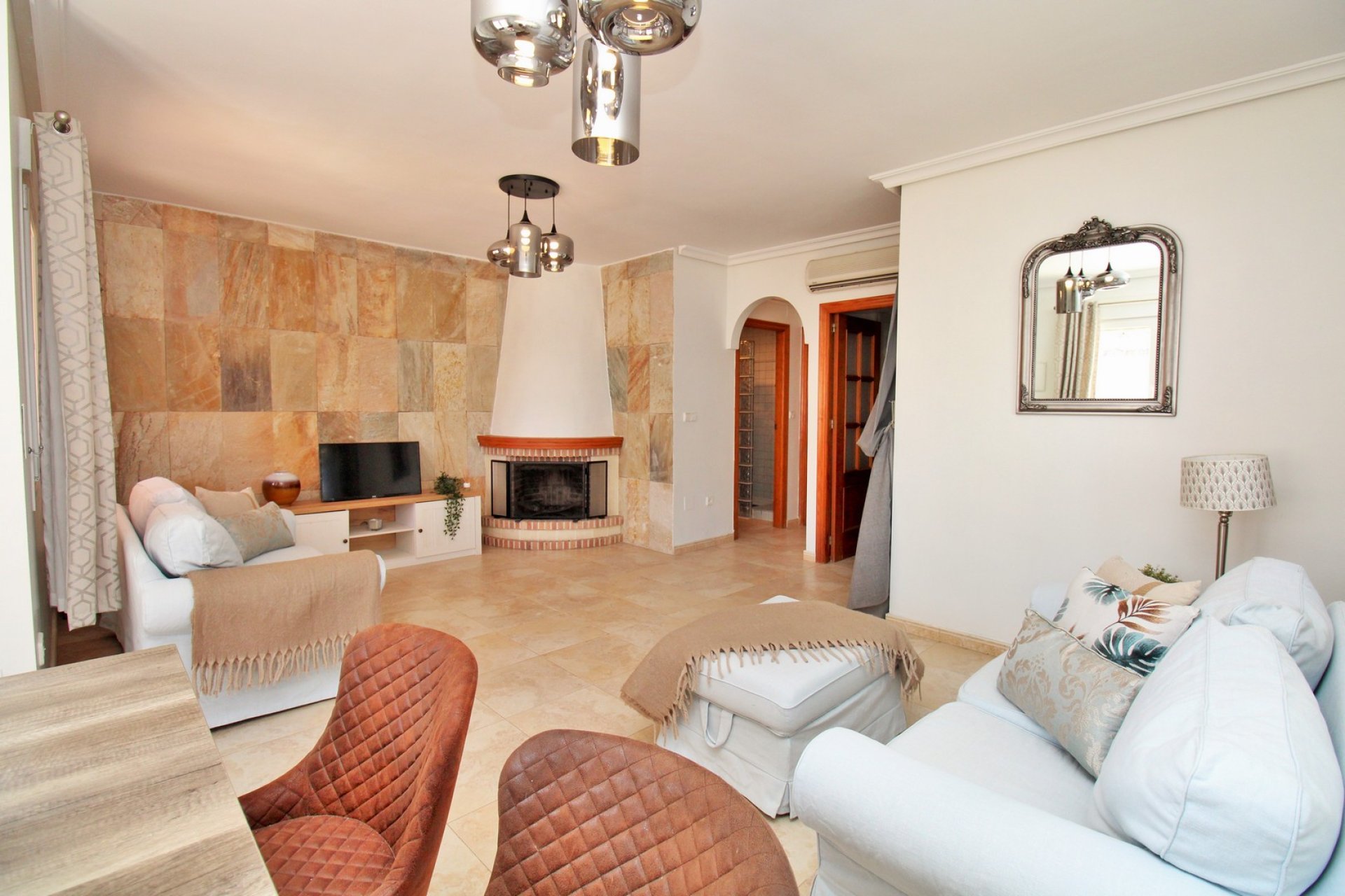 Wiederverkauf - Detached Villa -
Cabo Roig