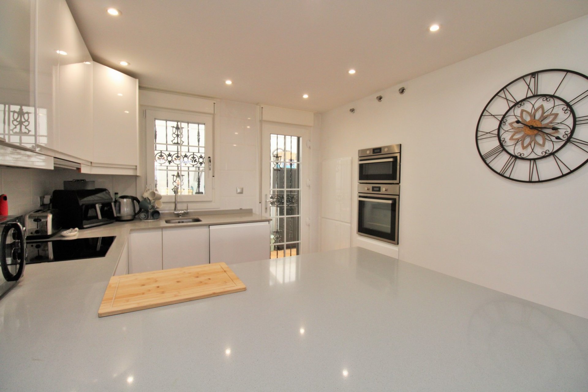 Wiederverkauf - Detached Villa -
Villamartín - Los Dolses