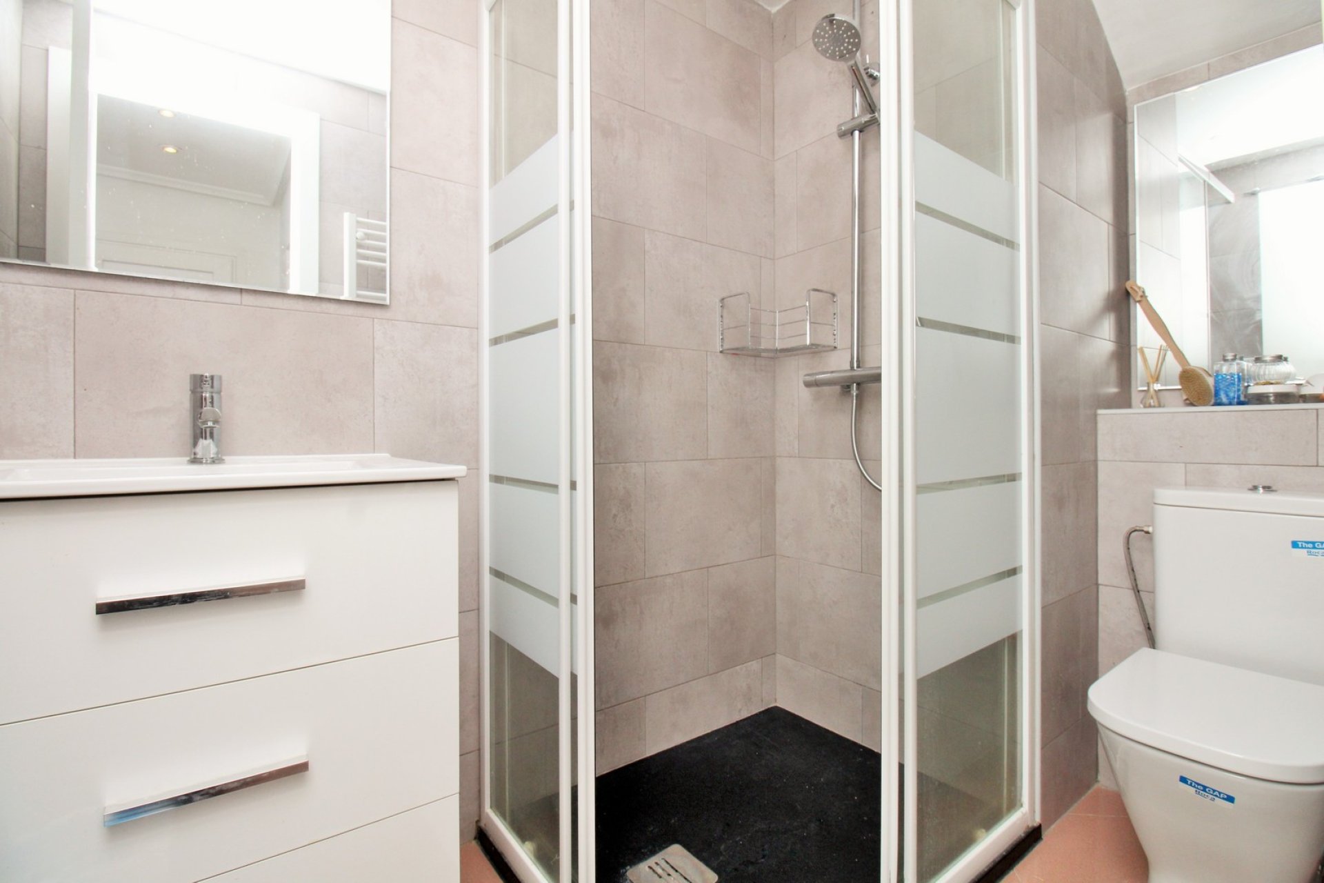 Wiederverkauf - Detached Villa -
Villamartín - Los Dolses