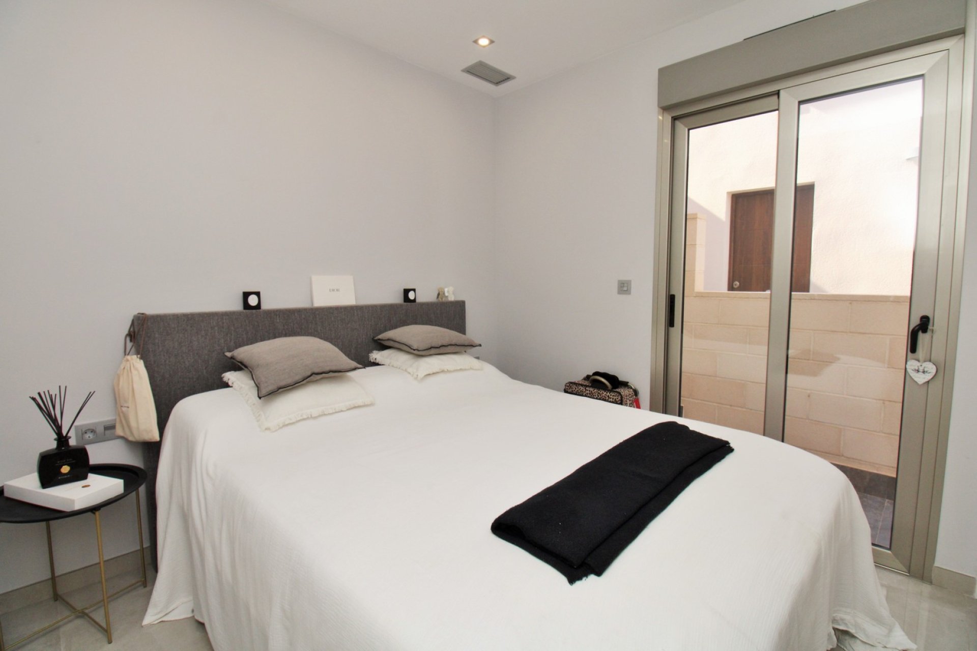 Wiederverkauf - Detached Villa -
Villamartín - Villamartin