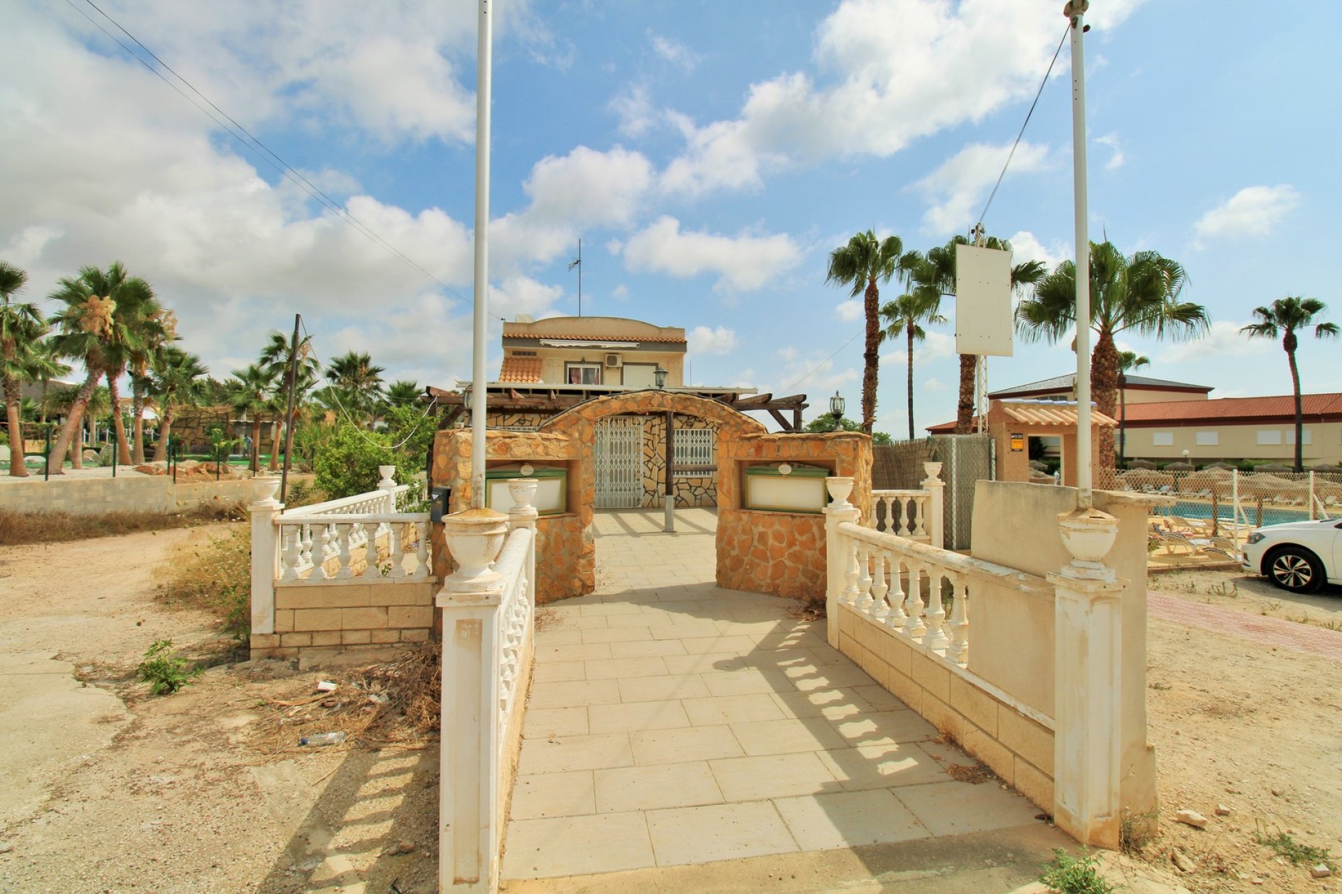 Wiederverkauf - Kommerziell -
Villamartín - Villamartin