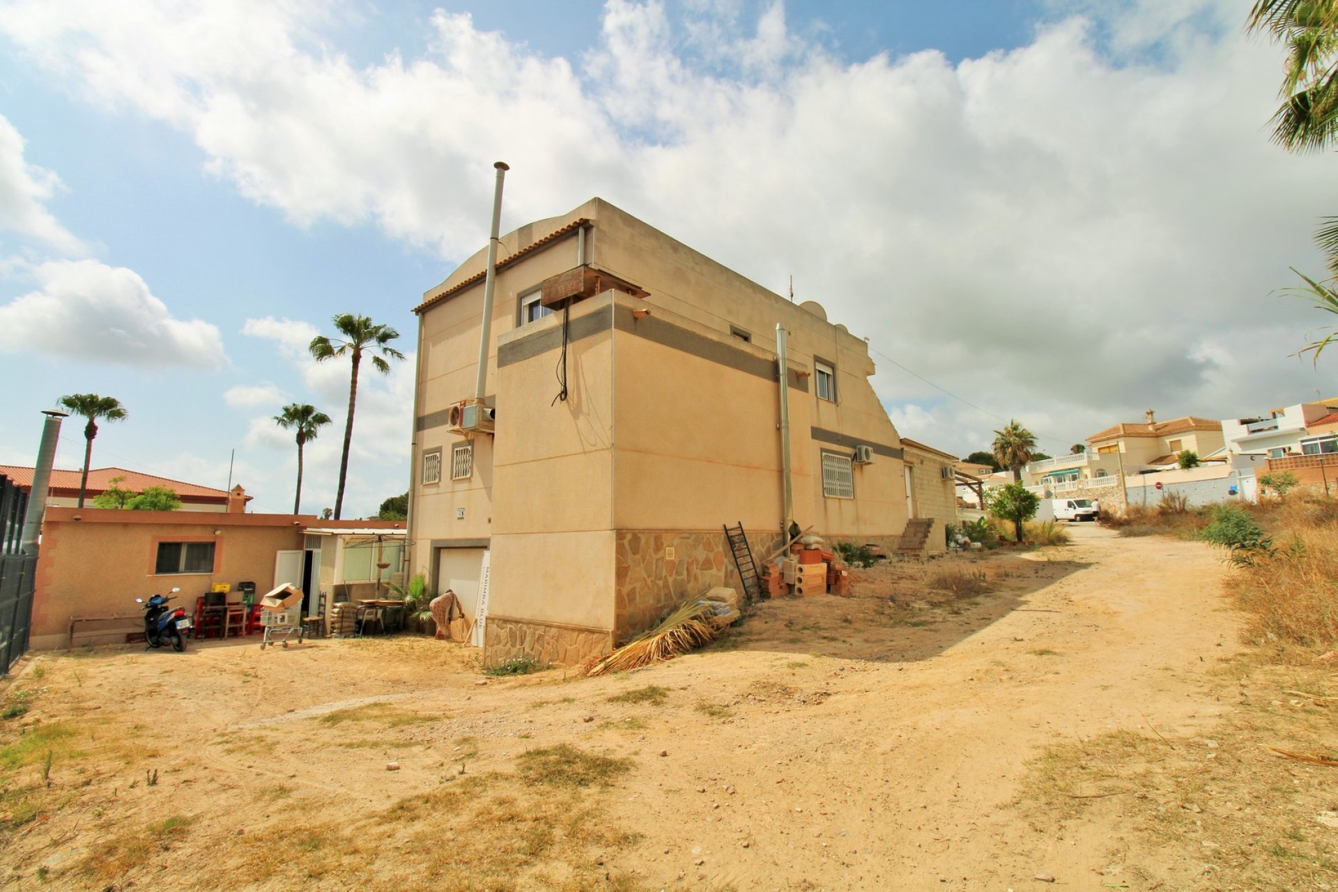 Wiederverkauf - Kommerziell -
Villamartín - Villamartin
